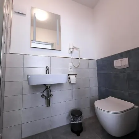 24/7 Selfcheckin Schmiedestrasse Leer