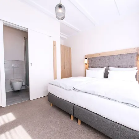 24/7 Selfcheckin Schmiedestrasse Pensionat Leer